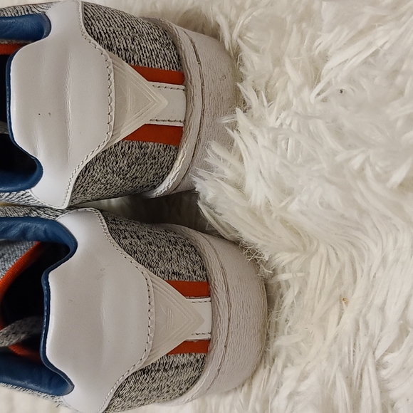 SOLD Adidas Superstar Boost 6 mens, 8 womens - Picture 4 of 8